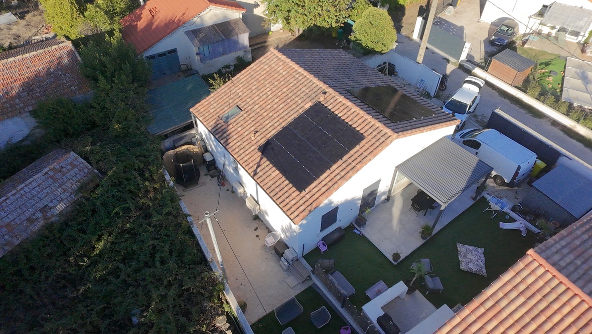 Installation photovoltaïque Huawei de 6 kWc sur une maison à Avignon